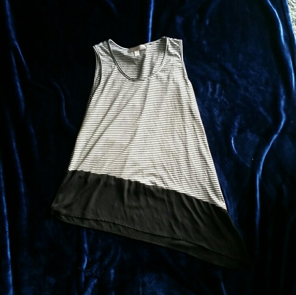 Blk/wht stripe tank